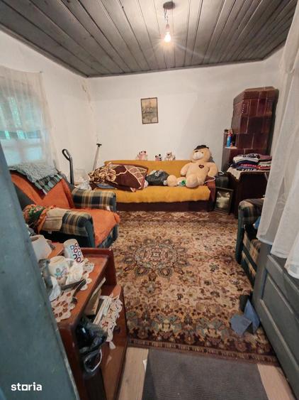 Casă cu 3 camere cu Teren 700 Mp în Lehliu