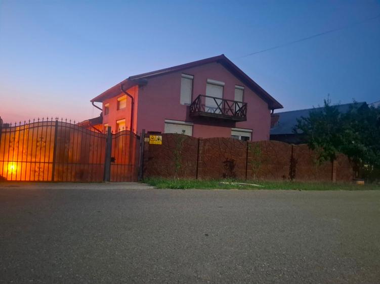 GOSPODĂRIE  COMPLET UTILATA 120.000 EURO - 2