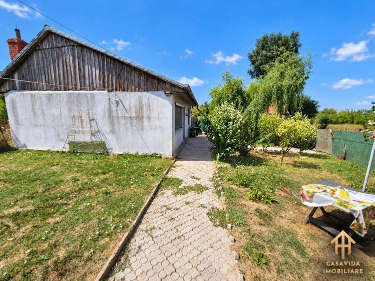 Casă cu Teren 509 Mp în Victor Vlad Delamarina