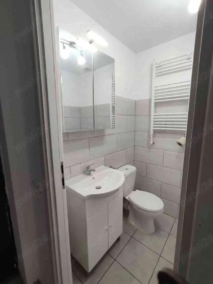 Apartament cu 2 camere semidecomandat în 1 Decembrie 1918