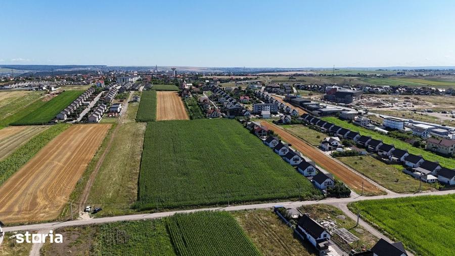 Teren de 21600 mp, în Șcheia