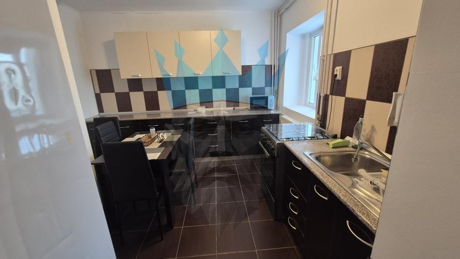 Apartament cu 2 camere decomandat, mobilat în Păcii