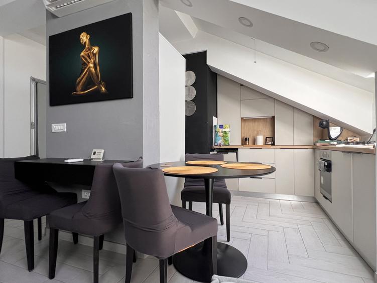 Apartament cu 2 camere semidecomandat în Dumbrăvița