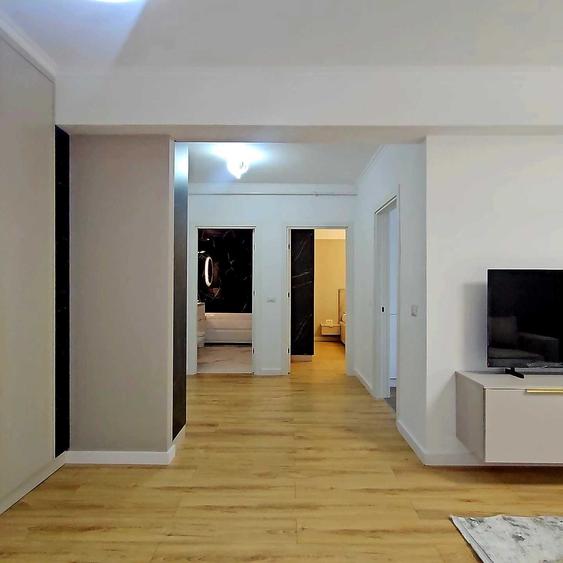Apartament cu 2 camere decomandat în Exterior Vest