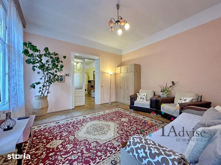 Apartament cu 6 camere în Centrul Istoric