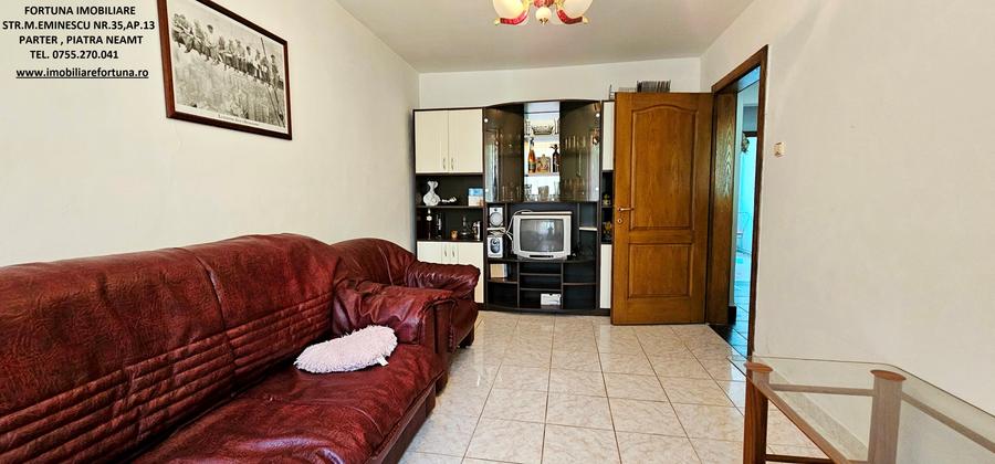Apartament cu 3 camere decomandat în Precista