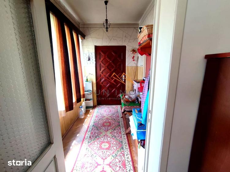 Casă cu 6 camere decomandat cu Teren 890 Mp în Slobozia