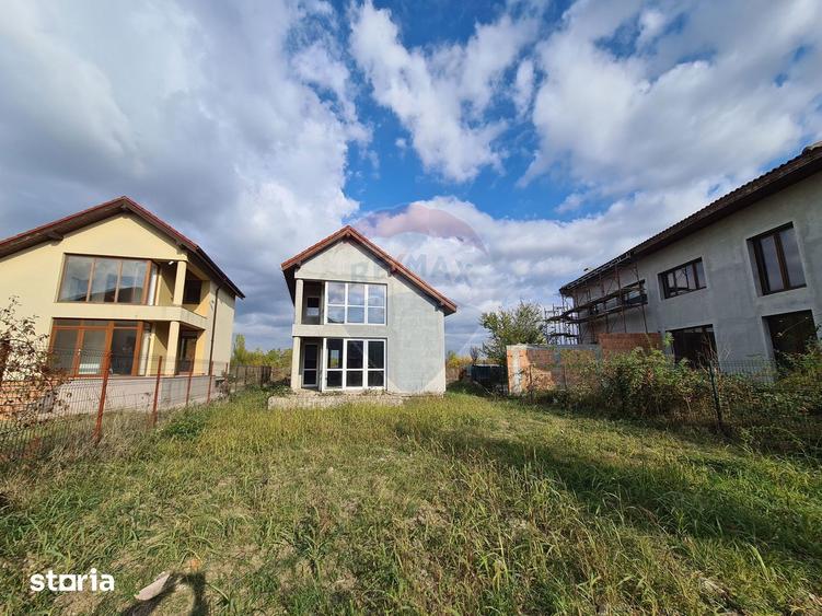 Casă cu 3 camere cu Teren 334 Mp în Sud