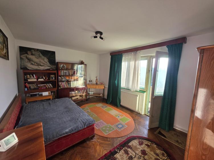 Apartament cu 2 camere decomandat în Mărăști