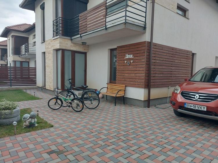 Casă cu 4 camere cu Teren 250 Mp în Central