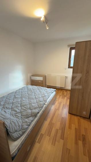 Apartament cu 3 camere semidecomandat, mobilat în Calea Severinului