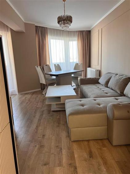 Apartament cu 2 camere decomandat, mobilat în Tractorul — fotografia 1