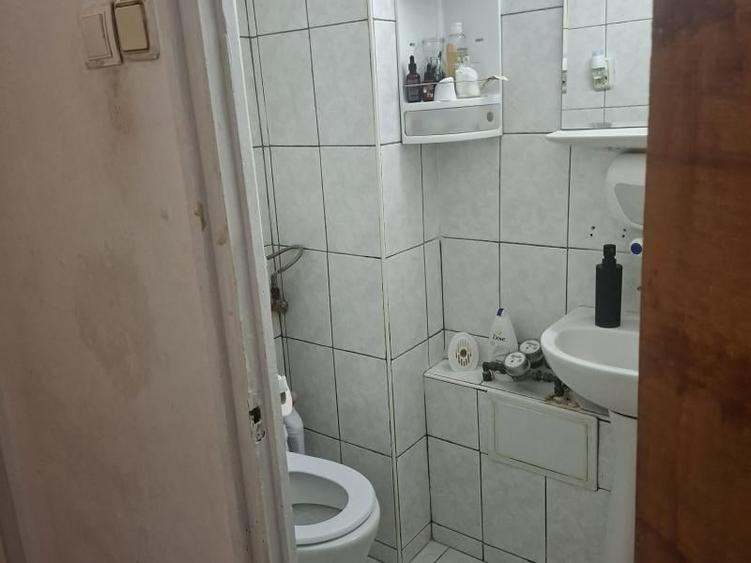 Apartament cu 3 camere decomandat, mobilat în Militari