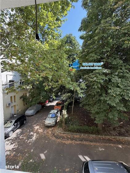 Apartament cu 2 camere decomandat în Basarabia