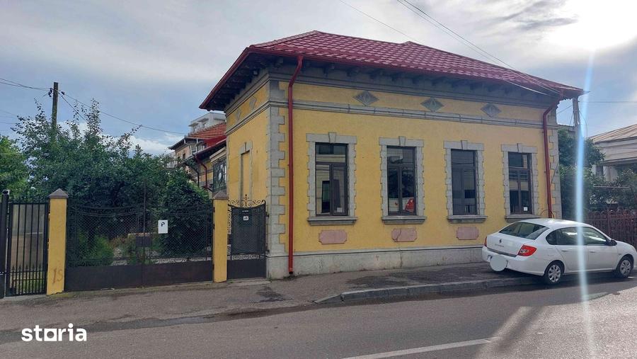 Spațiu comercial, de 160 mp, în Central