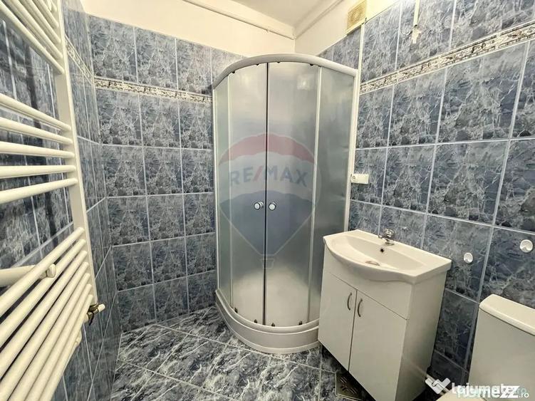 Apartament cu 3 camere semidecomandat în Nord
