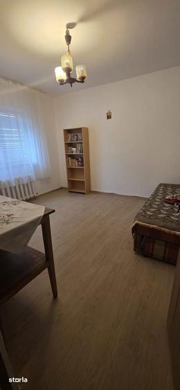 480euro/luna, Gara apartament spatios 3 camere, 2 bai, et 1, bloc vila - 3