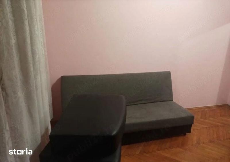Apartament cu 3 camere decomandat în Berceni