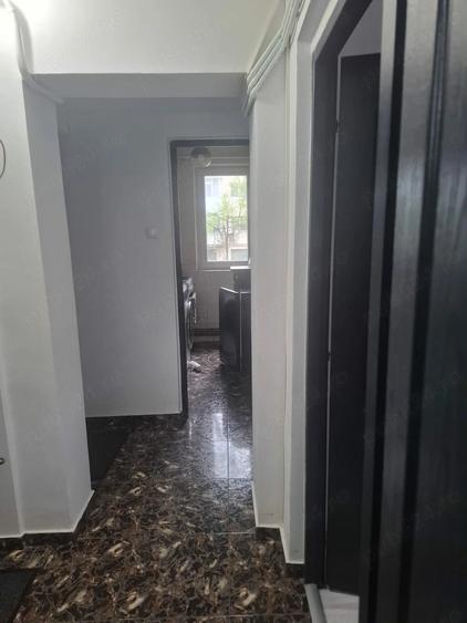 Apartament cu 3 camere decomandat în Alexandru cel Bun