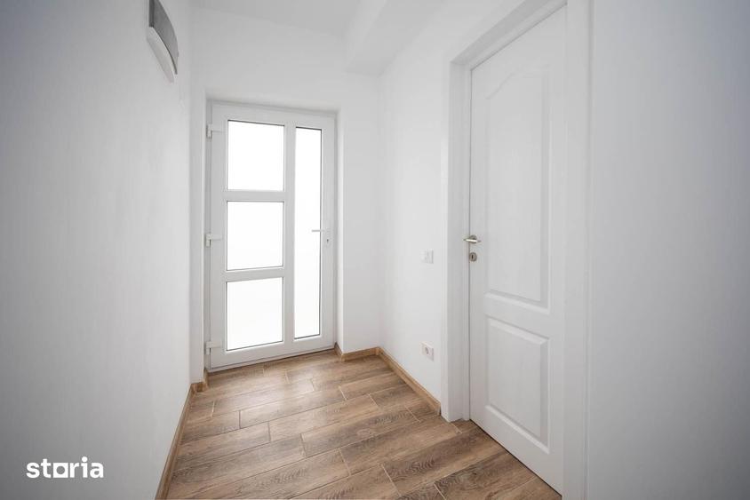 Casă cu 4 camere cu Teren 250 Mp în Central