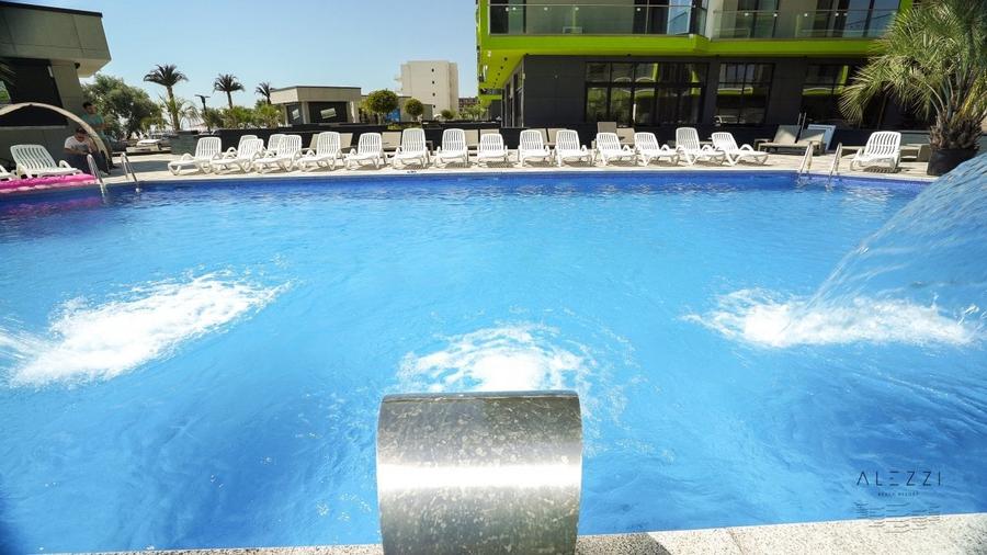 Apartament cu 2 camere semidecomandat, mobilat în Nord