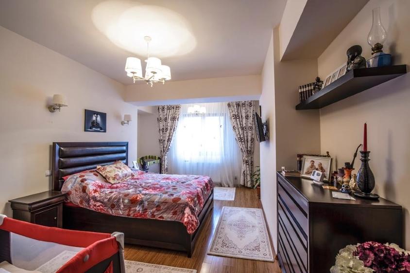 Apartament cu 3 camere decomandat, mobilat în Central