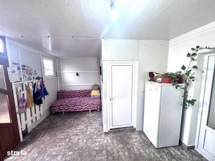 Casă cu 3 camere în Tulucești