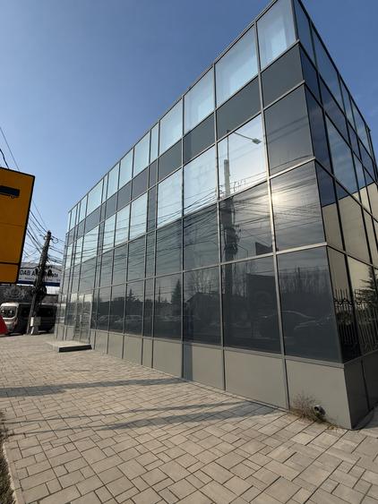 Spațiu comercial, de 750 mp, în Central