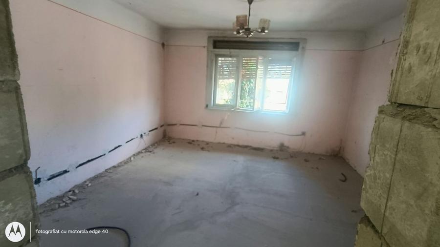 Casă cu 5 camere cu Teren 700 Mp în Gării