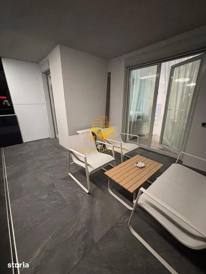 Apartament cu 2 camere semidecomandat, mobilat în Iris