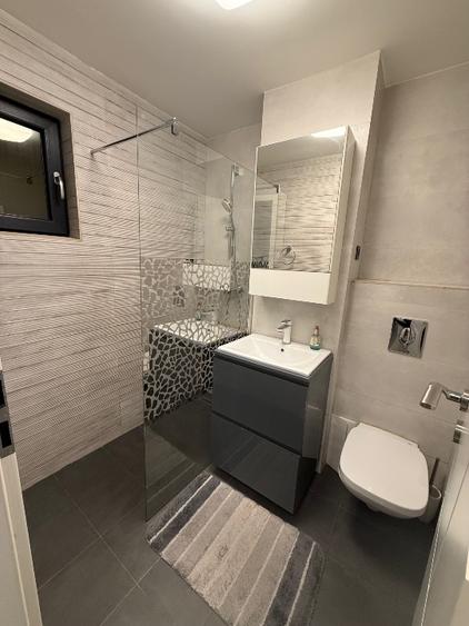 Apartament cu 3 camere decomandat, mobilat în Drumul Taberei