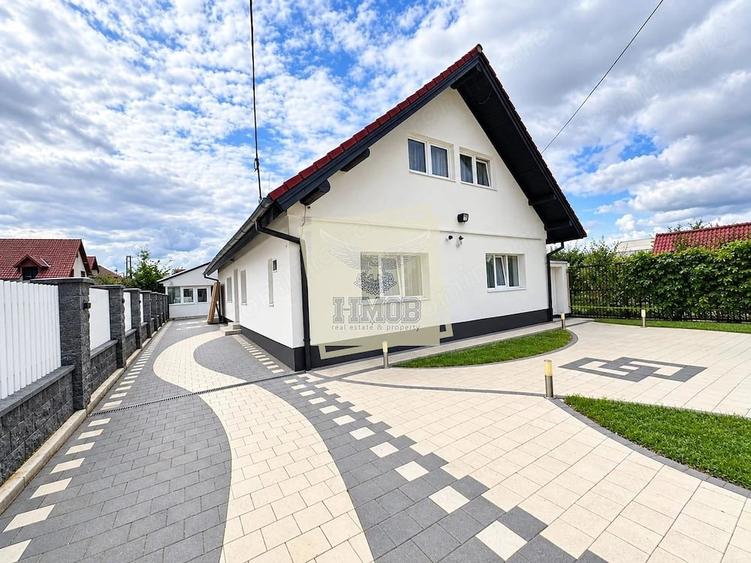 Casă cu 7 camere cu Teren 810 Mp în Central