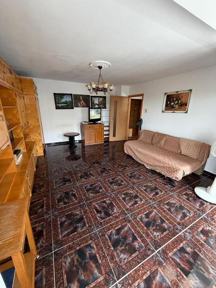 Apartament cu 2 camere decomandat în Bucovina