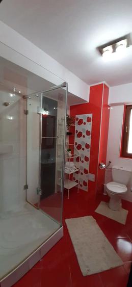 Apartament cu 2 camere decomandat în Valu lui Traian