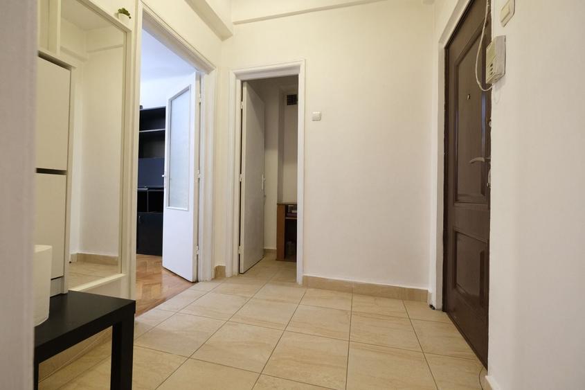 Apartament cu 2 camere semidecomandat, mobilat în Panduri