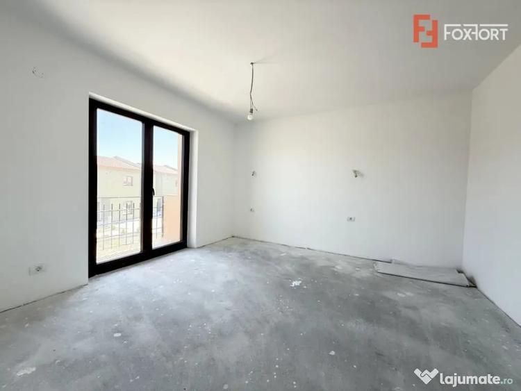 Casă cu 5 camere cu Teren 583 Mp în Săcălaz
