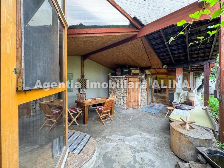 Casă cu 3 camere cu Teren 500 Mp în Central