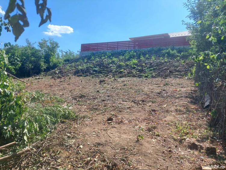 Teren de 500 mp, în Valea Adâncă