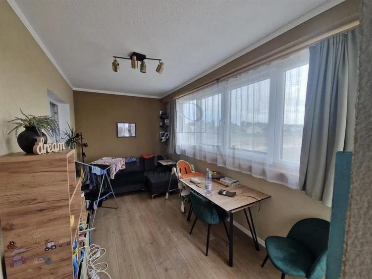 Apartament cu 3 camere decomandat, mobilat în Chișoda