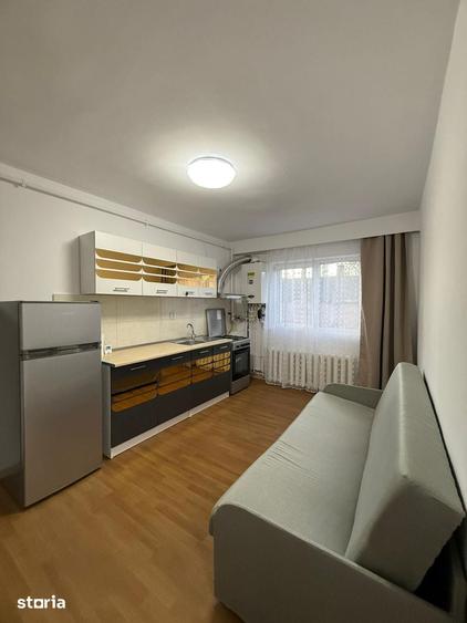Apartament cu 2 camere decomandat în Între Lacuri