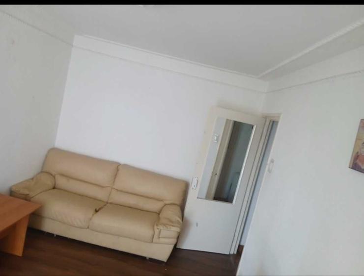 Apartament cu 2 camere semidecomandat în Malu Roșu
