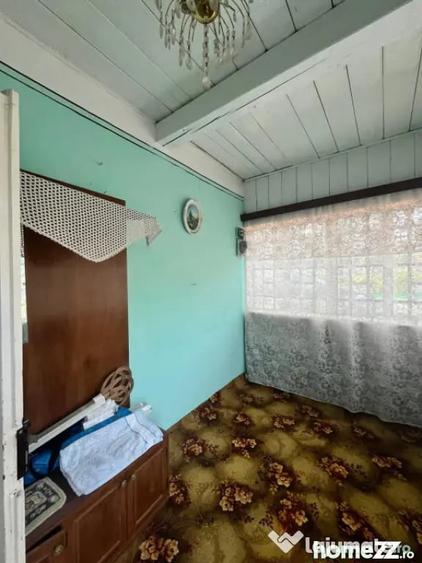 Casă cu 3 camere cu Teren 800 Mp în Siret