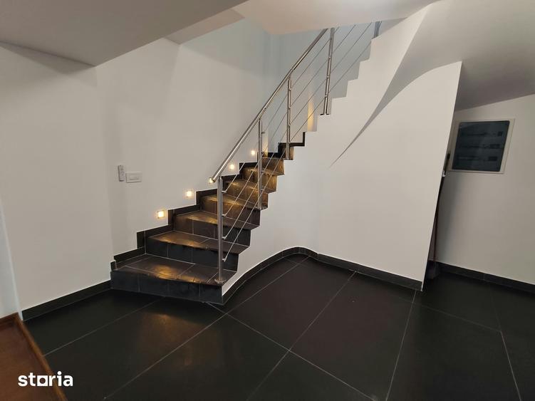 Apartament cu 6 camere în Unirii