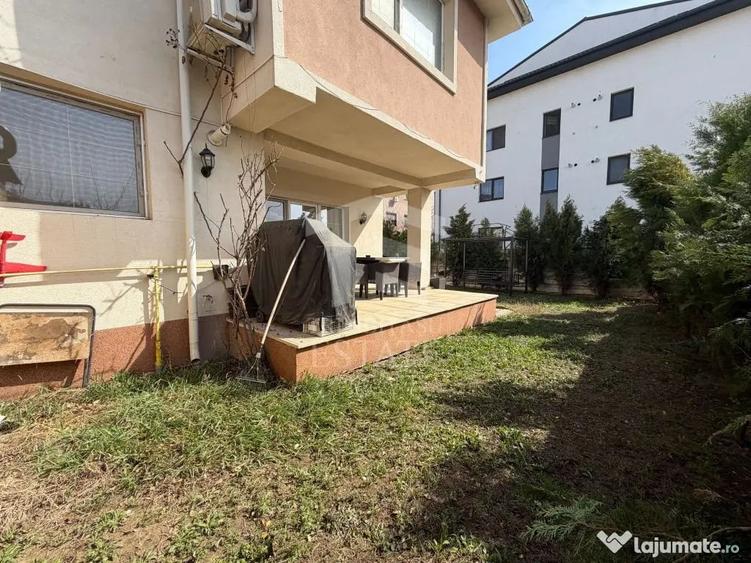 Casă cu 4 camere cu Teren 252 Mp în Fundeni