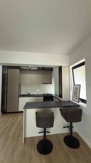 Apartament cu 2 camere decomandat, mobilat în Străulești
