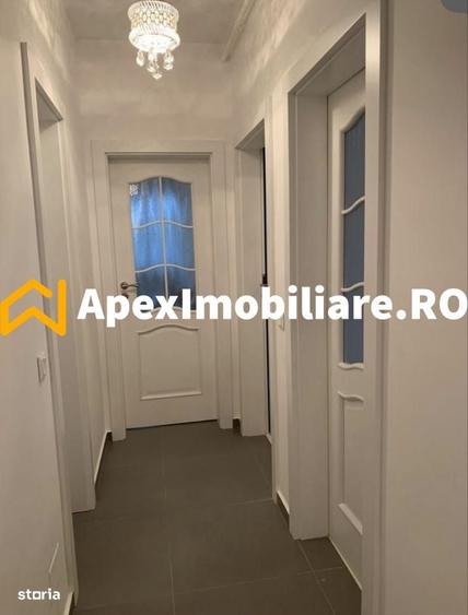 Apartament cu 3 camere decomandat în Decebal