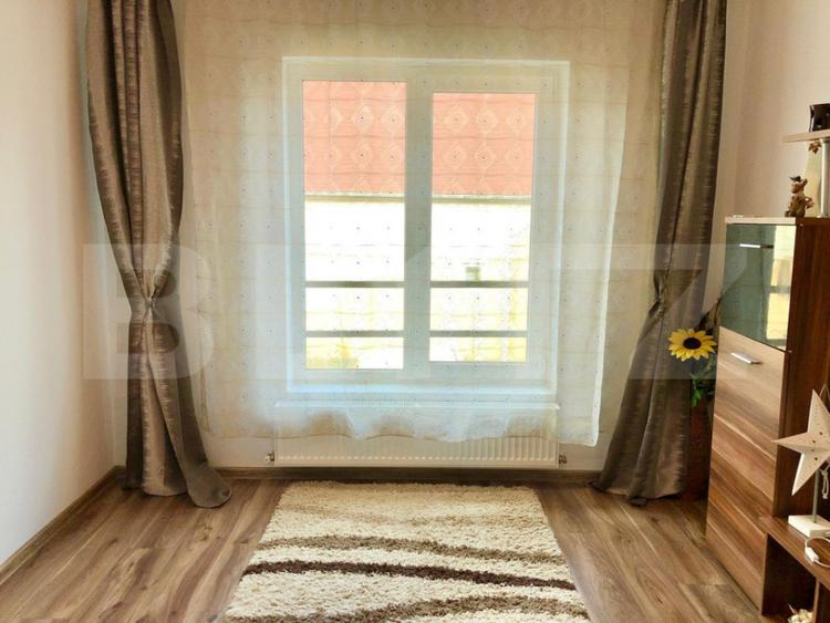 Casă cu 5 camere cu Teren 60 Mp în Central