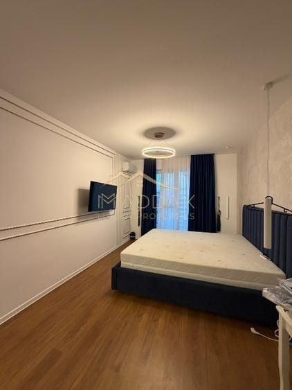 Apartament cu 3 camere decomandat în Parcul Carol