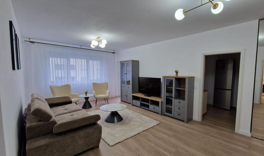 Apartament cu 2 camere semidecomandat, mobilat în Exterior Vest
