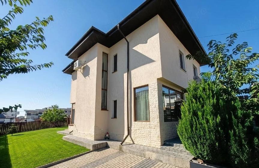 Casă individuală cu 4 camere cu Canalizare în Popas Păcurari